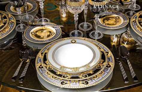 versace italian dishes.